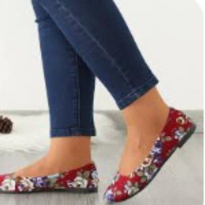 Kelly And Katie Decotis new Ballet Flats Womens red/blue Floral NWOT